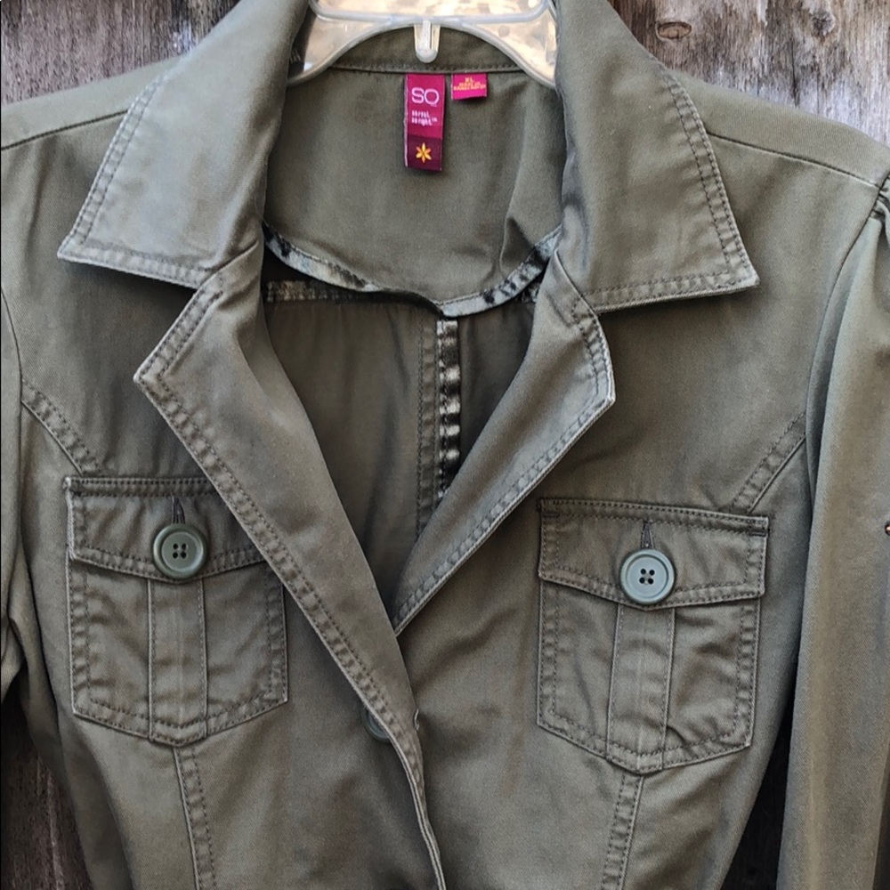 Jacket - Picture 2 of 6